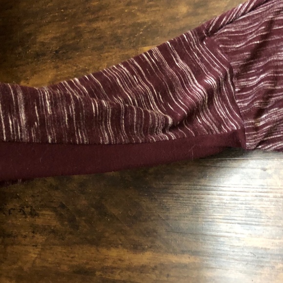 APT 9 Essentials tunic top women’s Size XL long sleeves Maroon White variegated - Picture 4 of 7